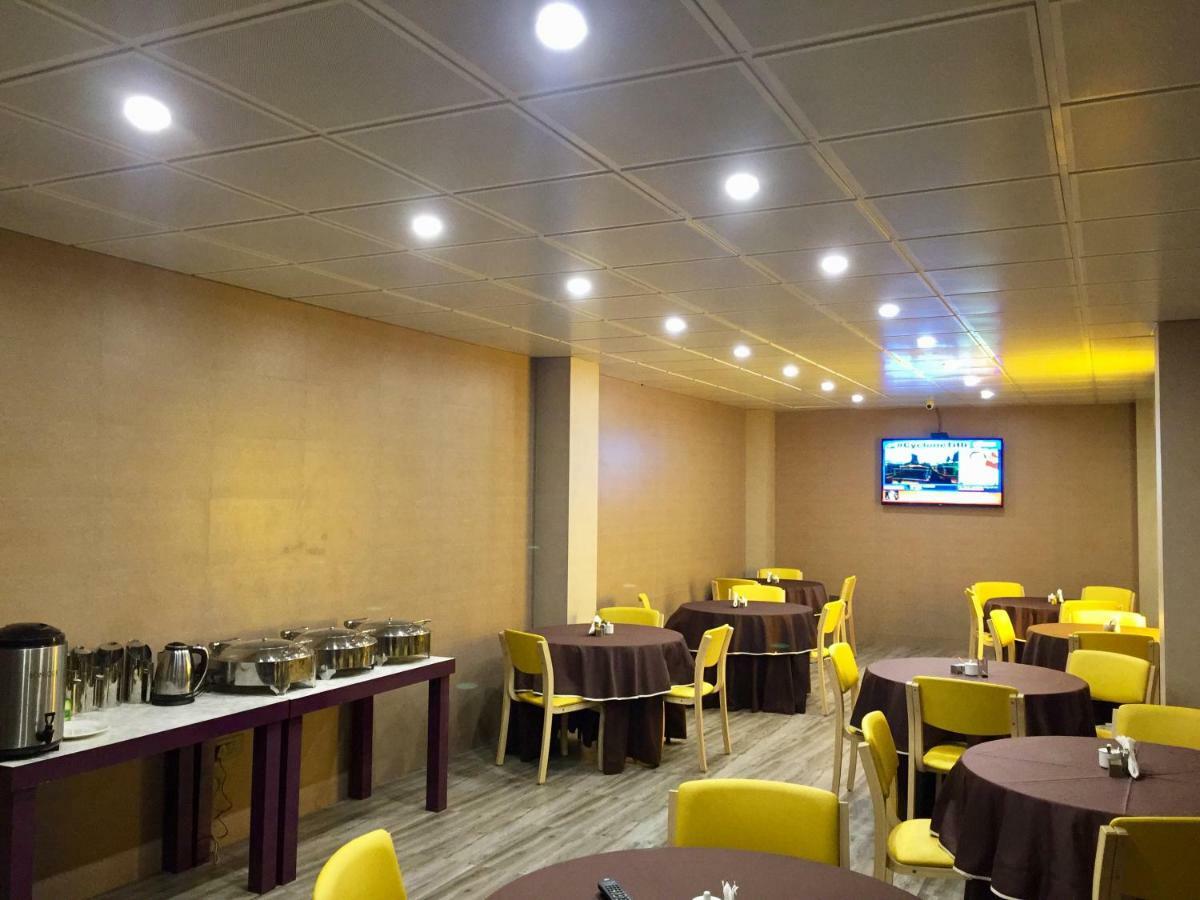 Ace Prime Hotel Greater Noida Exterior foto
